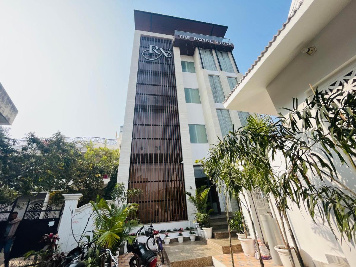 Hotel The Royal Vista فاراناسي المظهر الخارجي الصورة
